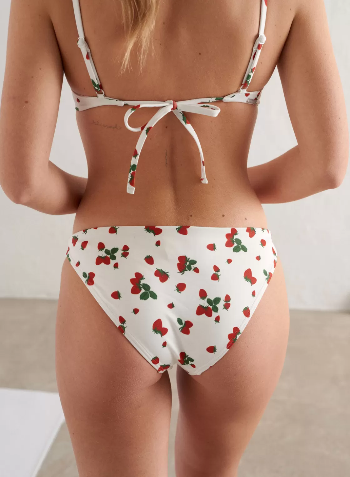 AIM’N Classic Bikini Bottom Berry New