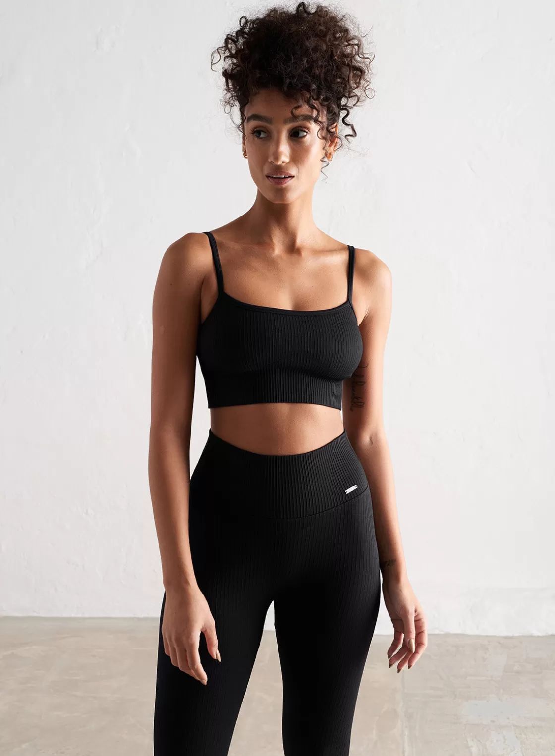 AIM’N Ribbed Seamless Strap Bra Black Outlet