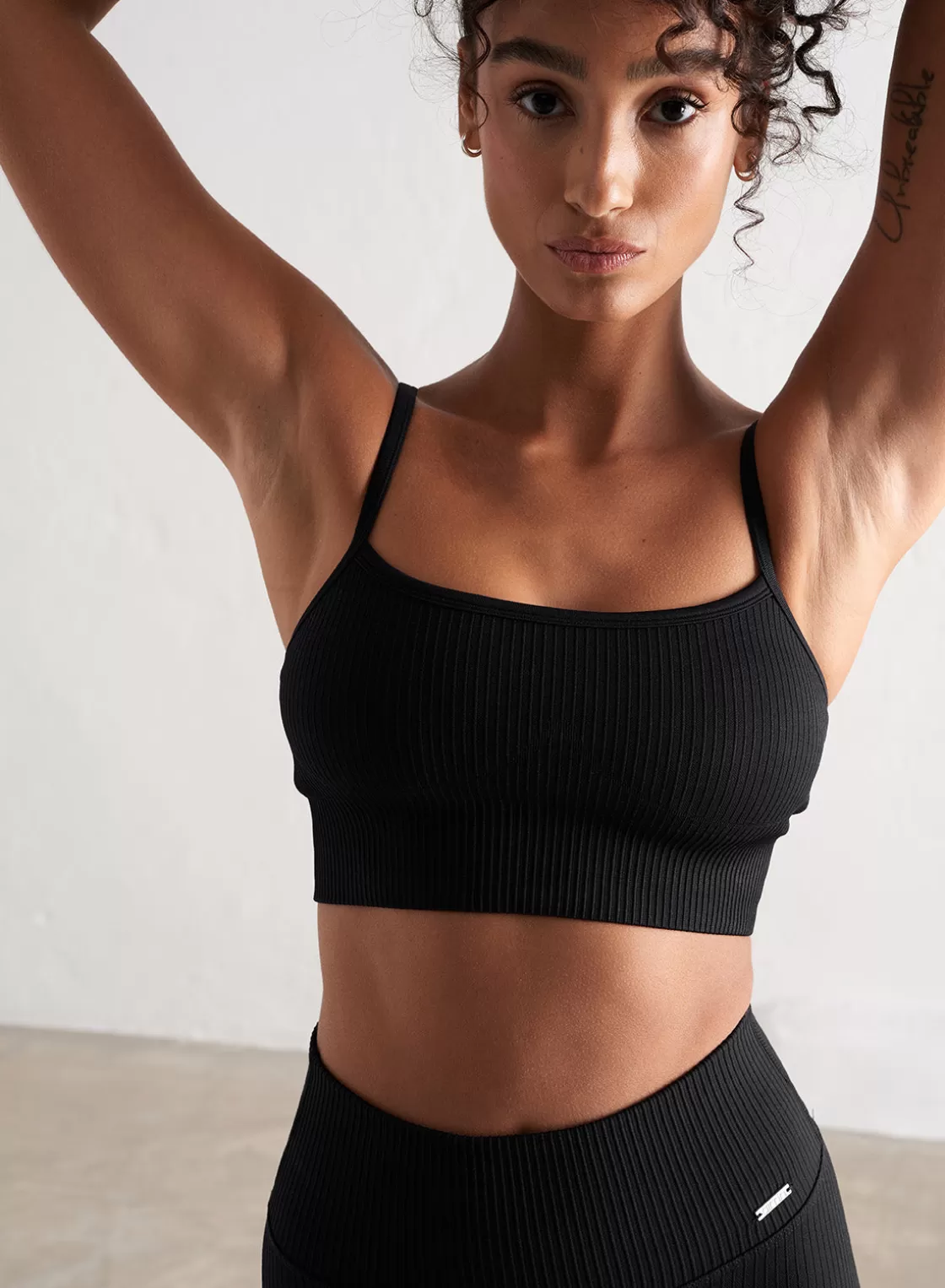 AIM’N Ribbed Seamless Strap Bra Black Outlet