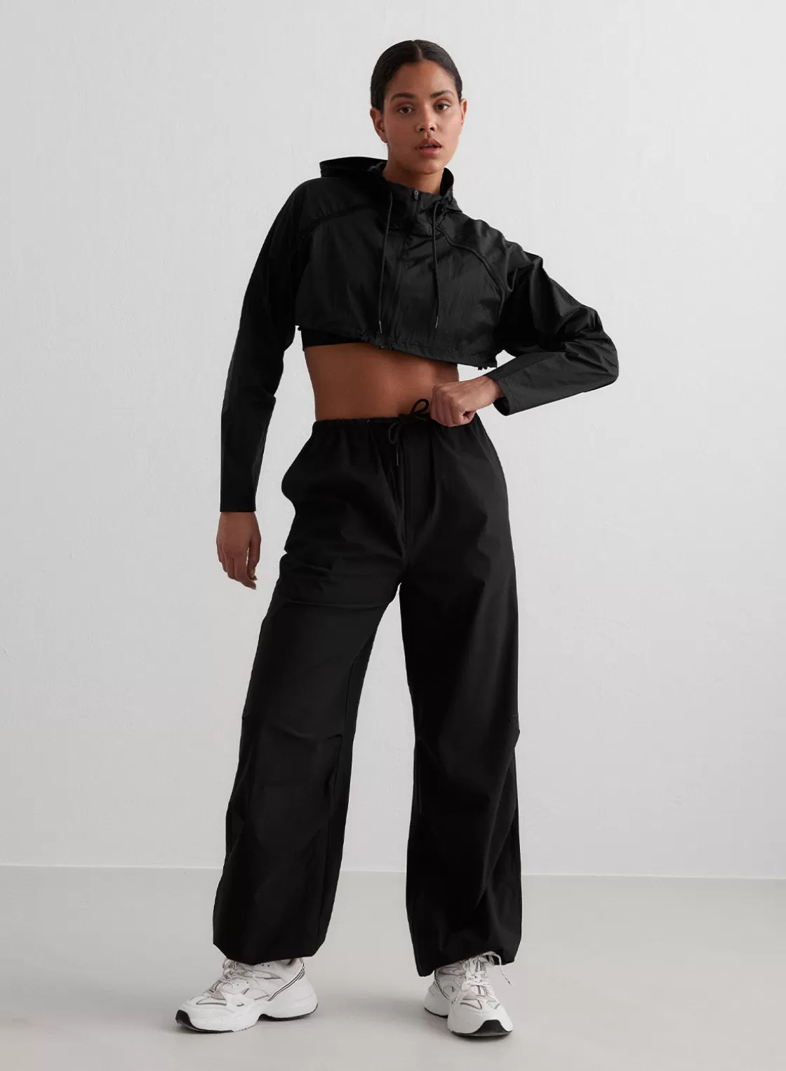 AIM’N Windbreaker Plain Parachute Pants Black Clearance