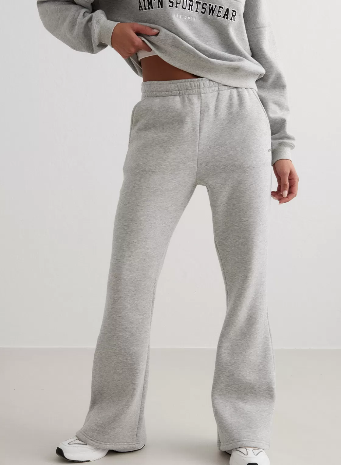 AIM’N Flare Sweatpants Grey melange Shop