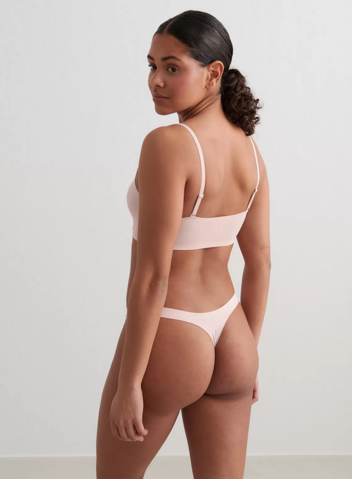 AIM’N Invisible Thong 3-pack Pale pink Fashion