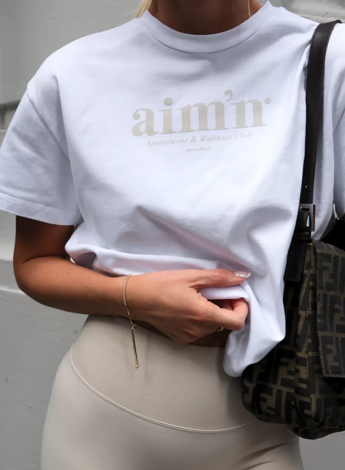 AIM’N White Club Boxy T-Shirt Hot