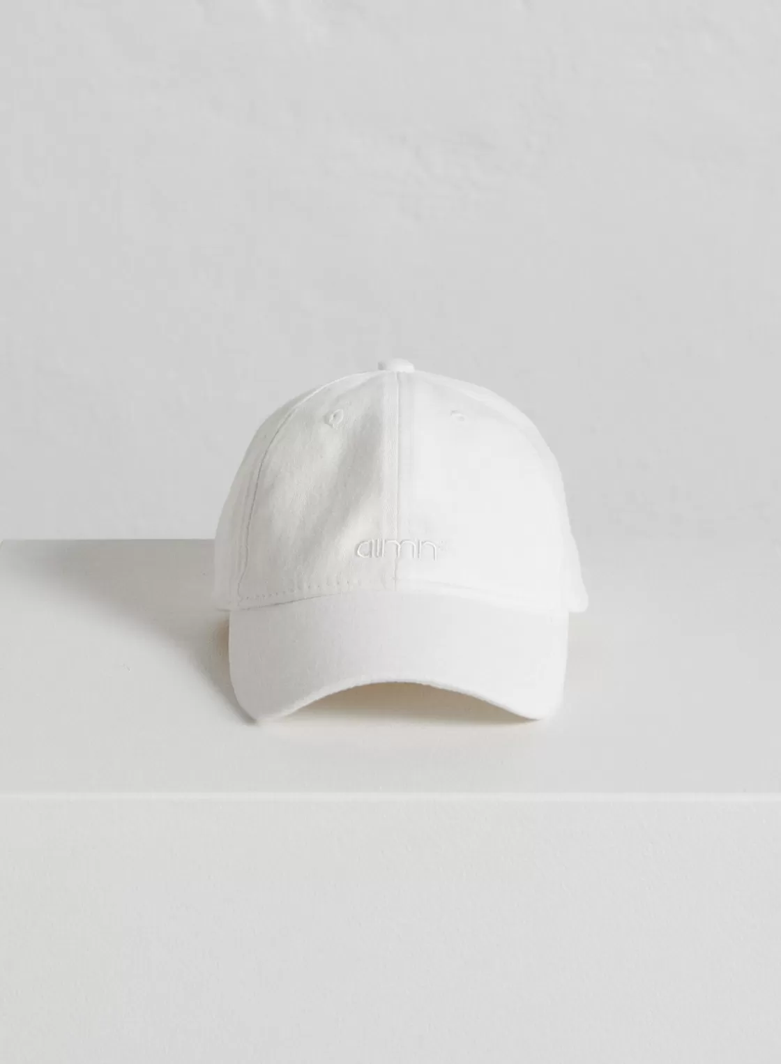 AIM’N Small Logo Cap White New