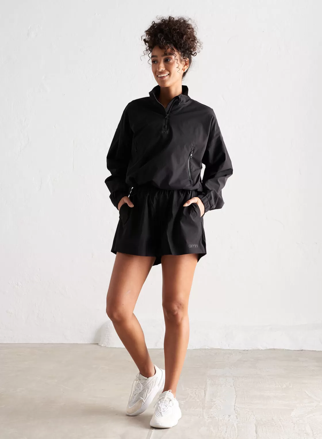 AIM’N Windbreaker Shorts Black Online